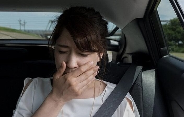 cách khử mùi xe ô tô