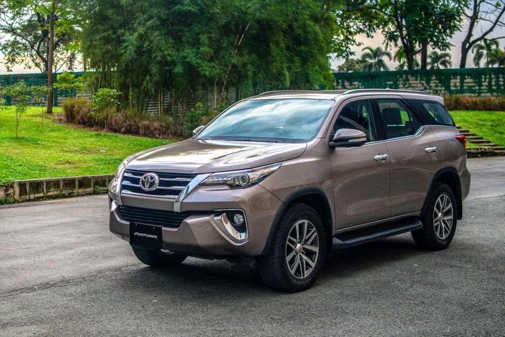 tính năng giả trí nổi bật ở dòng xe fortuner 7 chỗ